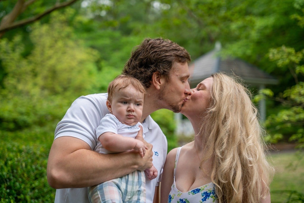 Lęk separacyjny – jak pomóc dziecku poradzić sobie z rozstaniem?